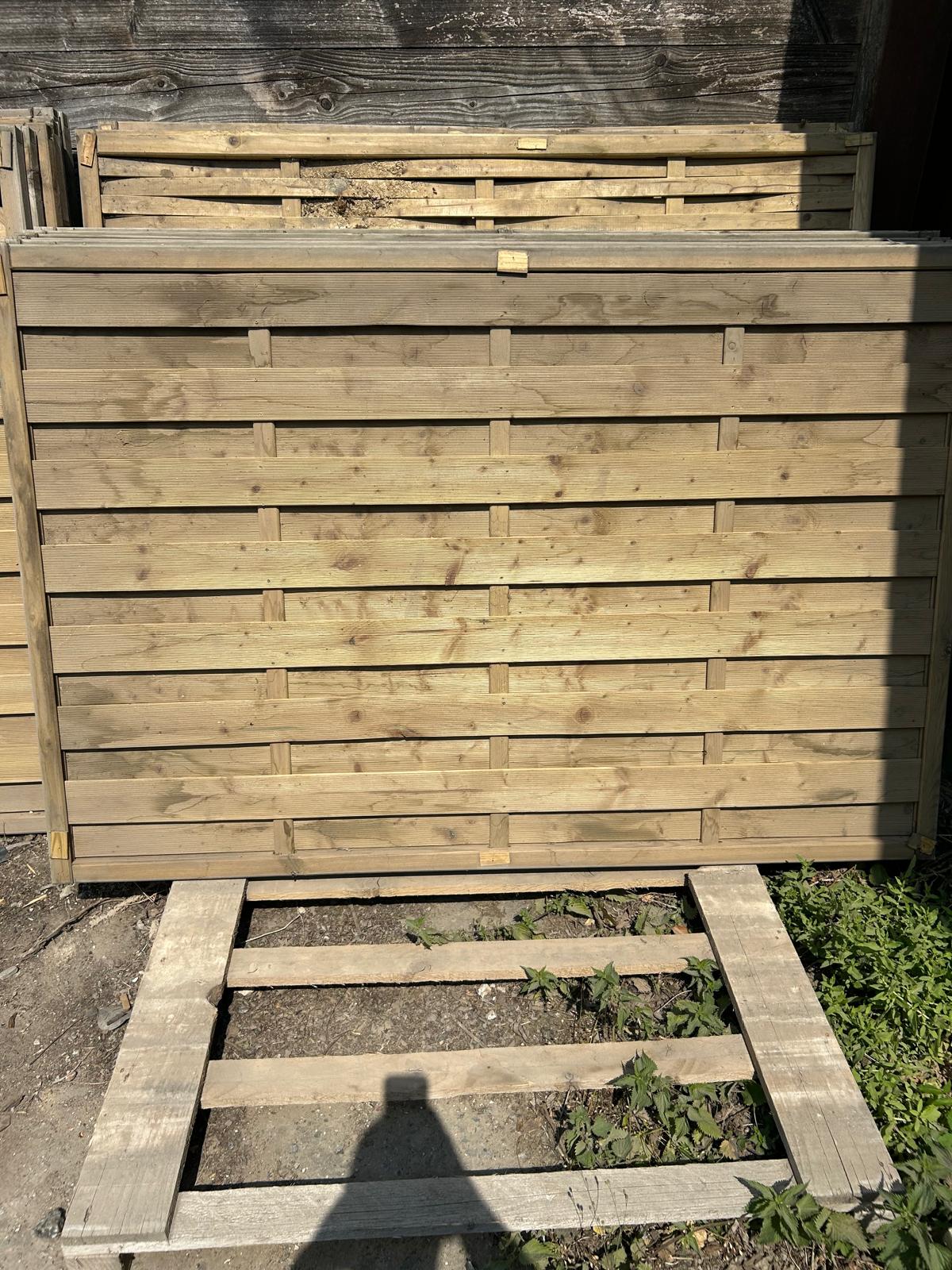 Square Horizontal Fence Panel 1.8m x 1.2m